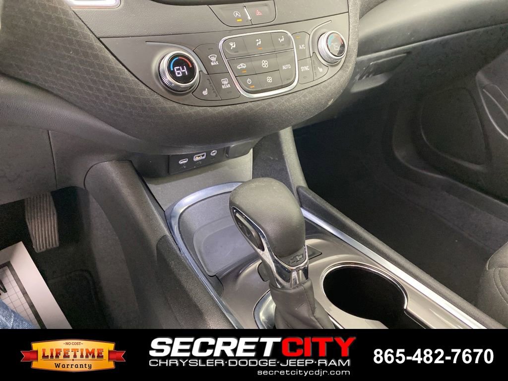Used 2021 Chevrolet Malibu LT FWD image 21