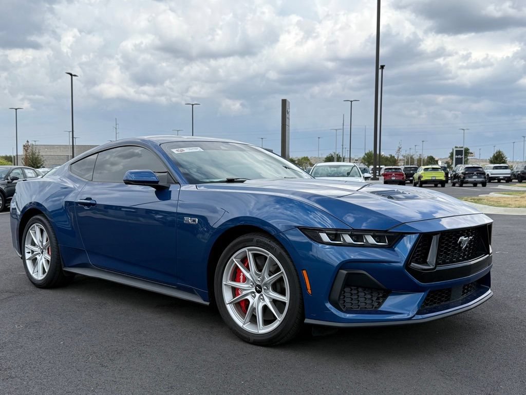 Used 2024 Ford Mustang GT Premium RWD image 3
