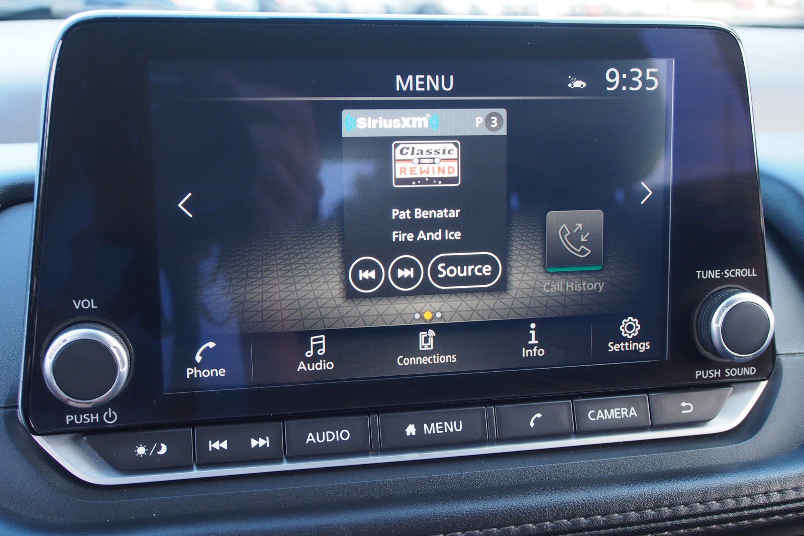 Used 2023 Nissan Rogue SV FWD image 28