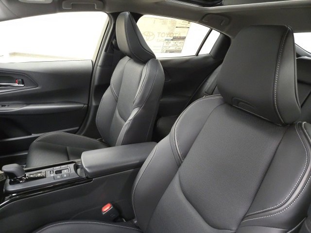 New 2026 Toyota Prius Plug-In Hybrid image 18