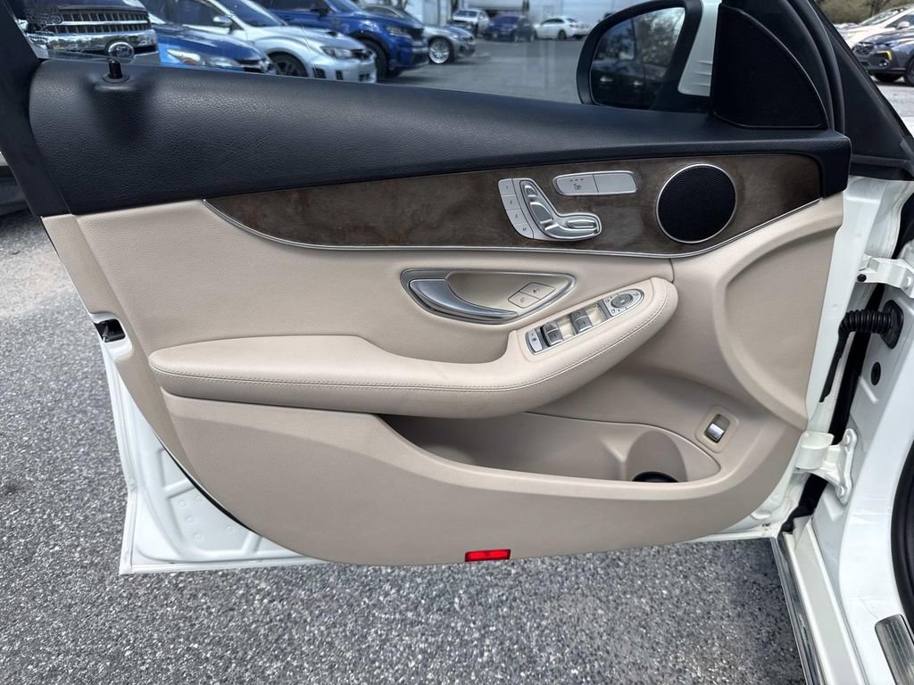 Used 2018 Mercedes-Benz C 300 Sedan image 22