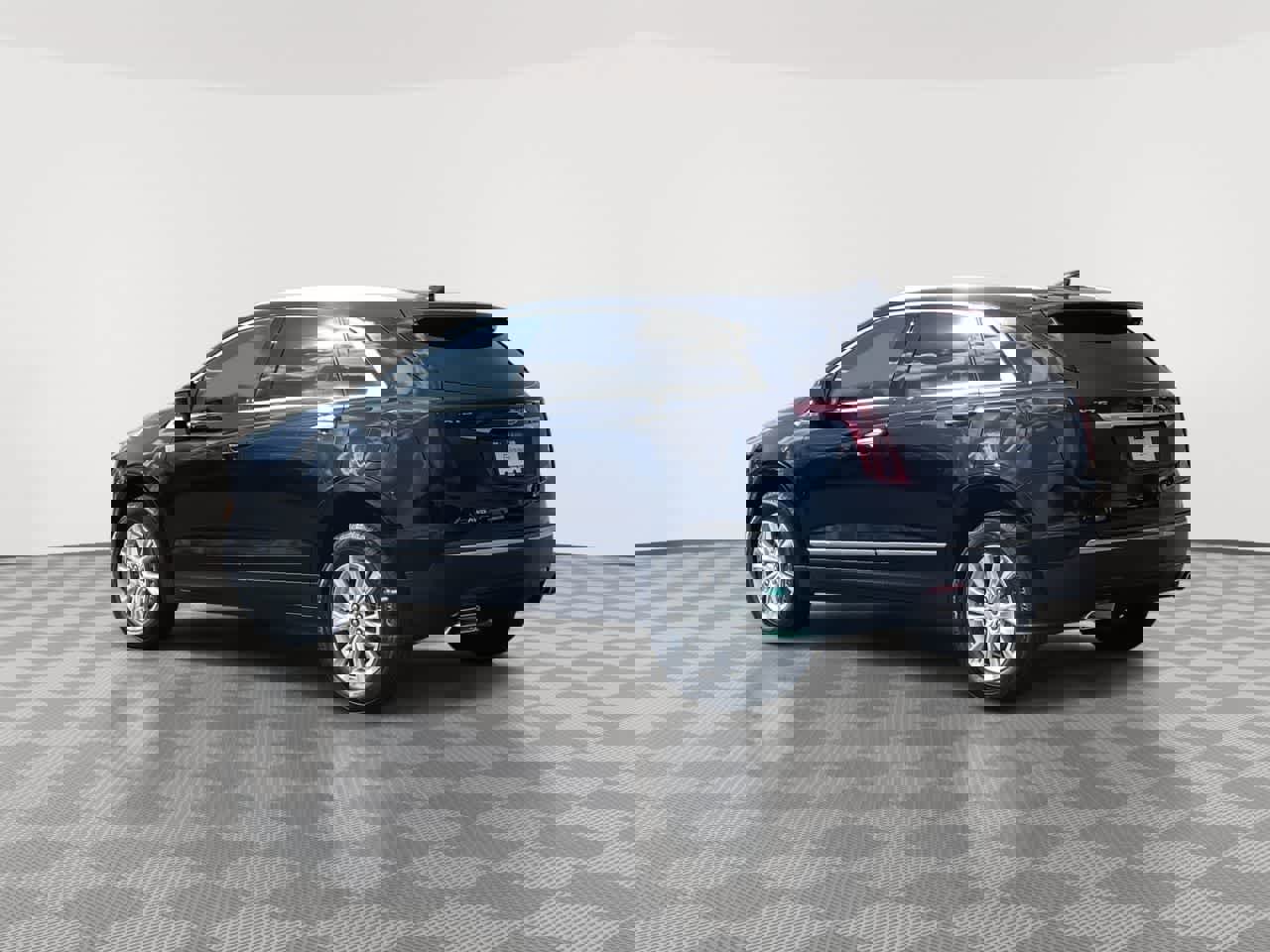 Used 2023 Cadillac XT5 Luxury w/ LPO, Floor Liner Package image 6