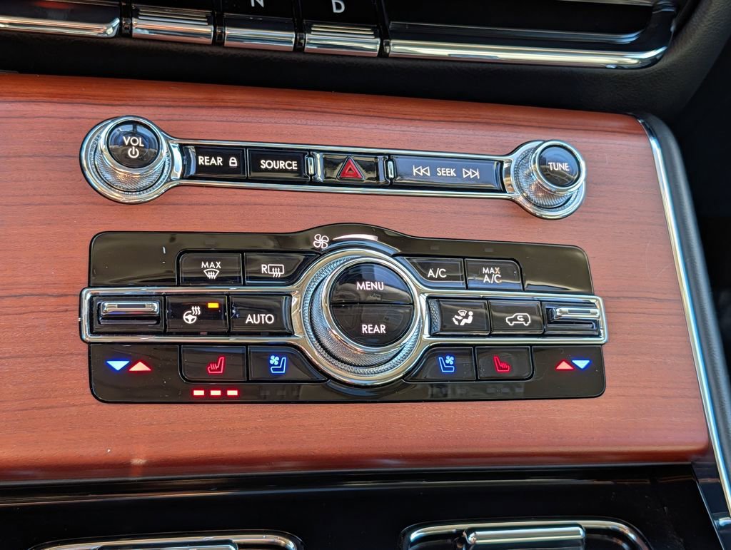 Used 2021 Lincoln Aviator Grand Touring w/ Equipment Group 302A image 23