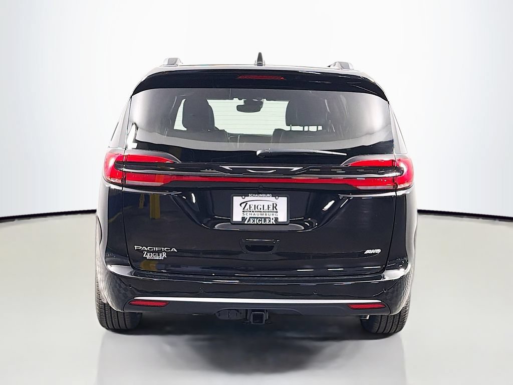 New 2027 Chrysler Pacifica Pinnacle w/ Theater Group AWD/4WD image 6