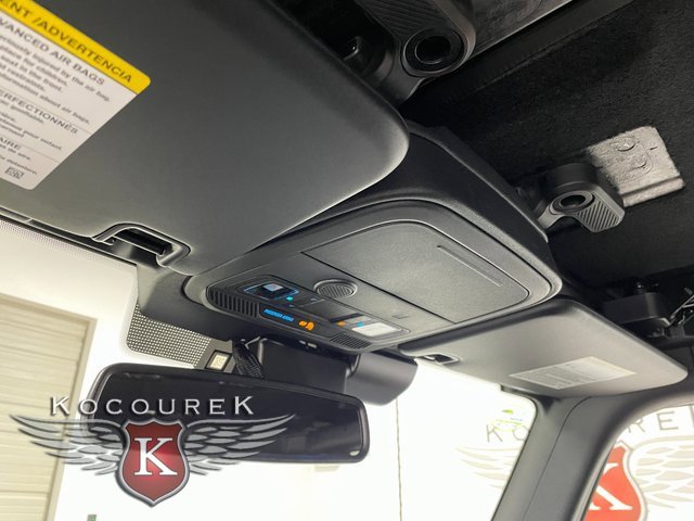 New 2025 Ford Bronco Outer Banks w/ Sasquatch Package image 18