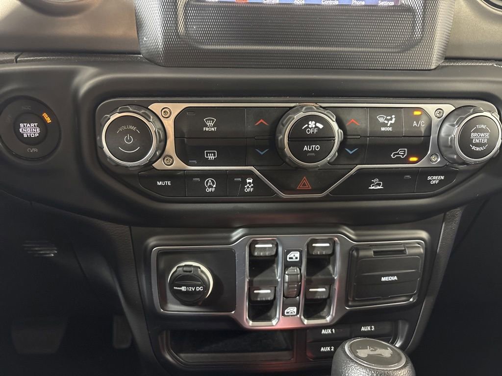 Used 2023 Jeep Wrangler Unlimited Sport image 31