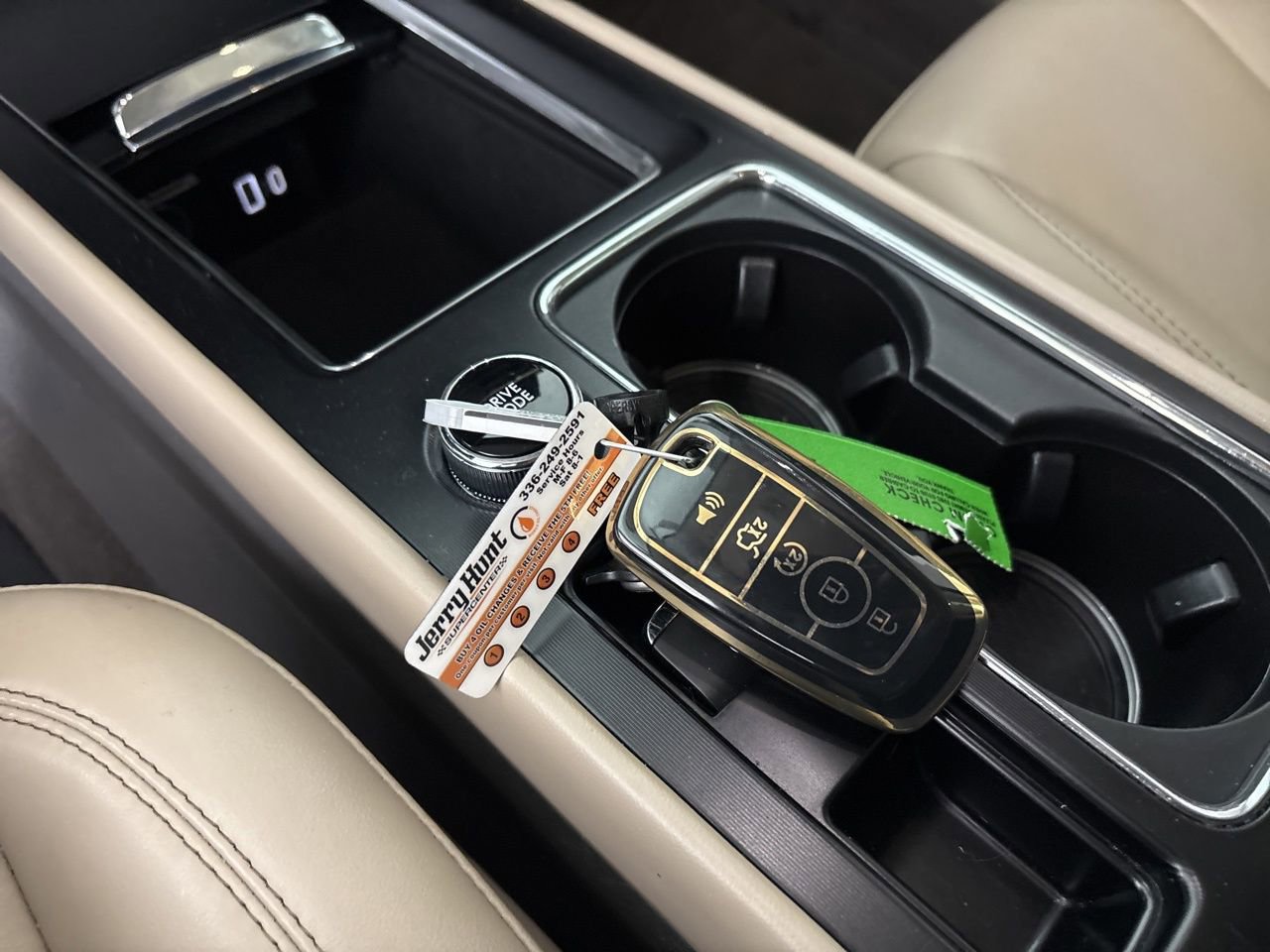 Used 2024 Lincoln Corsair FWD image 17