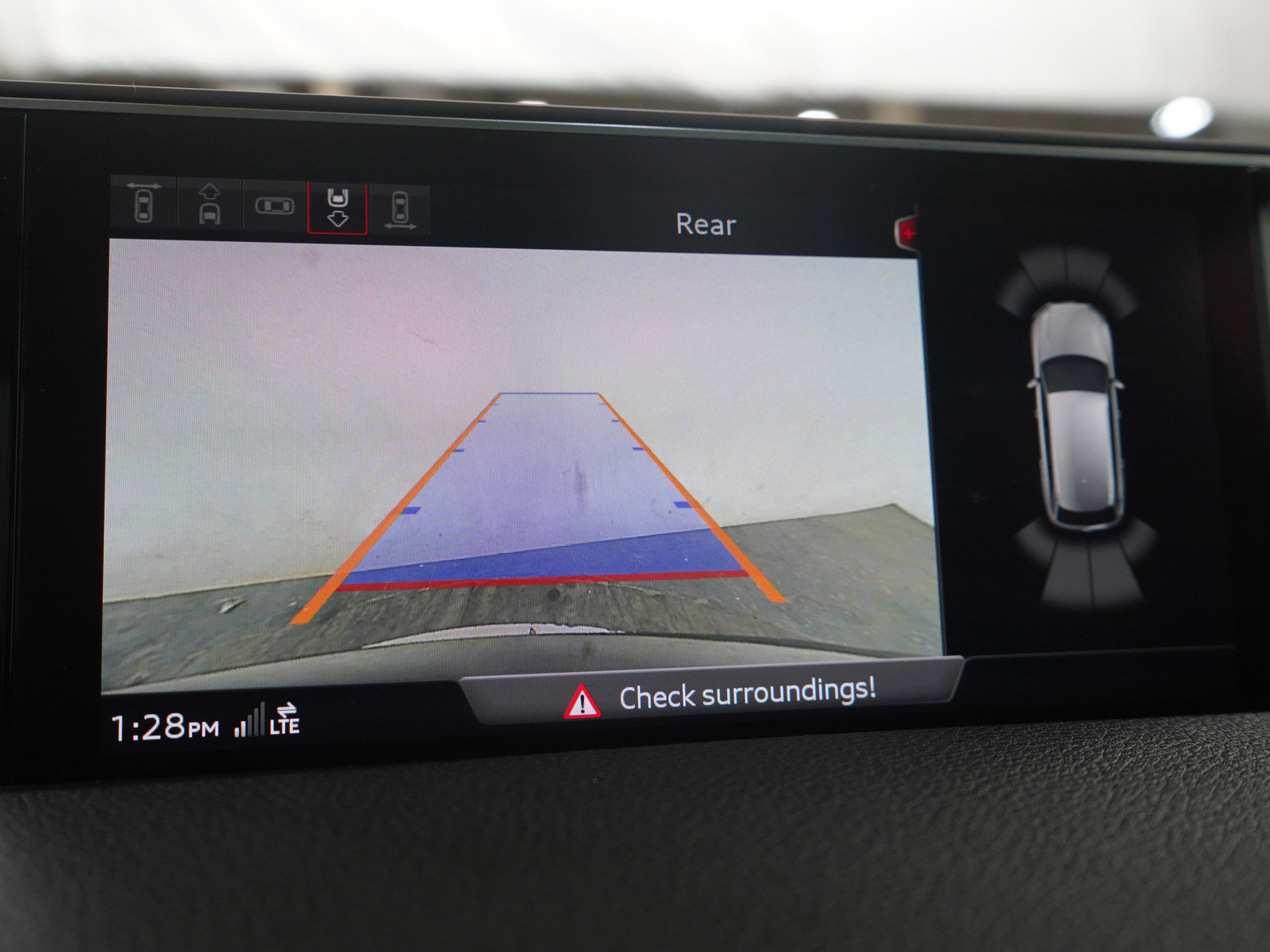 Used 2018 Audi Q7 3.0T Prestige w/ Prestige Package AWD/4WD image 34