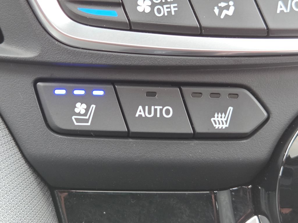 Used 2022 Acura TLX w/ A-SPEC Pkg FWD image 5