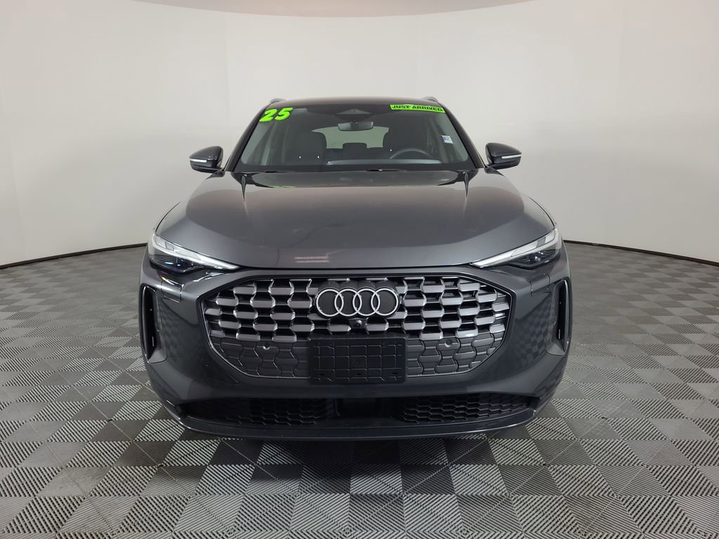 Used 2025 Audi Q5 Premium image 8