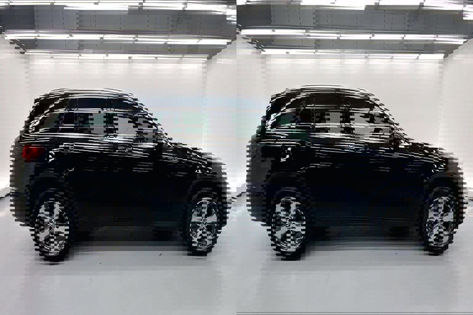 Used 2022 Mercedes-Benz GLC 300 image 5