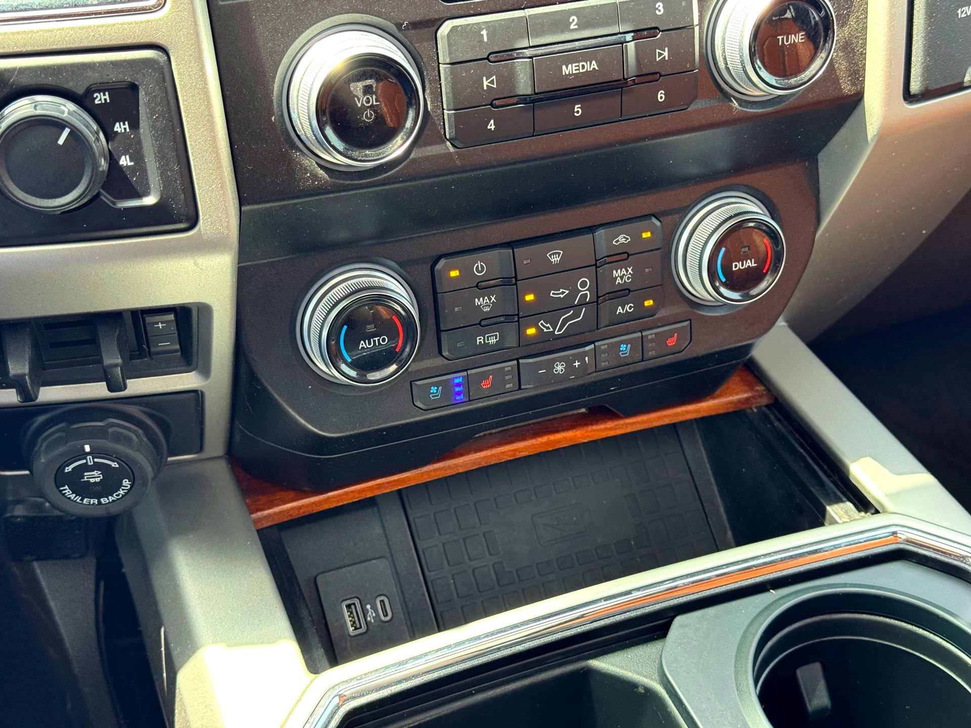 Used 2020 Ford F250 King Ranch w/ King Ranch Ultimate Package image 26