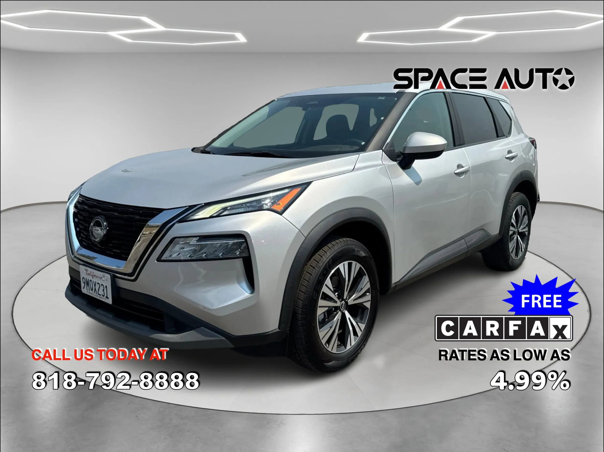 Used 2023 Nissan Rogue SV image 1