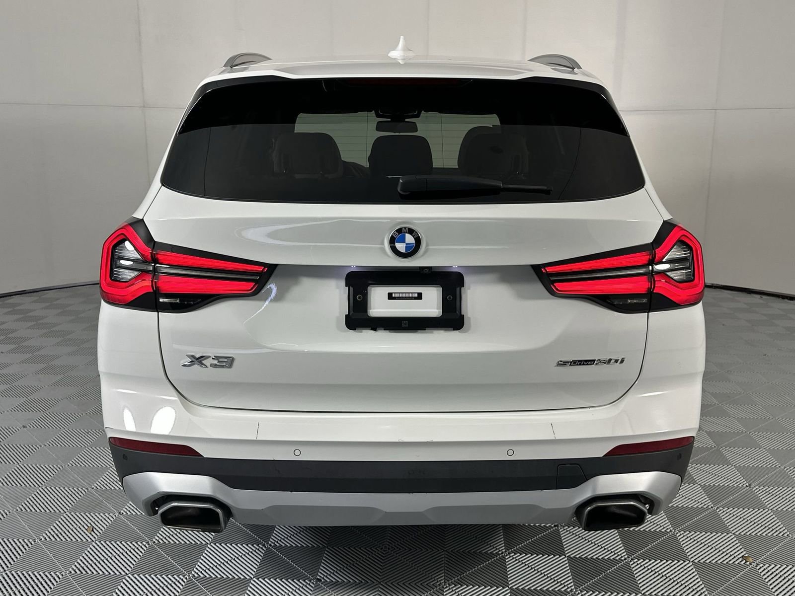 Used 2023 BMW X3 sDrive30i w/ Convenience Package RWD image 7