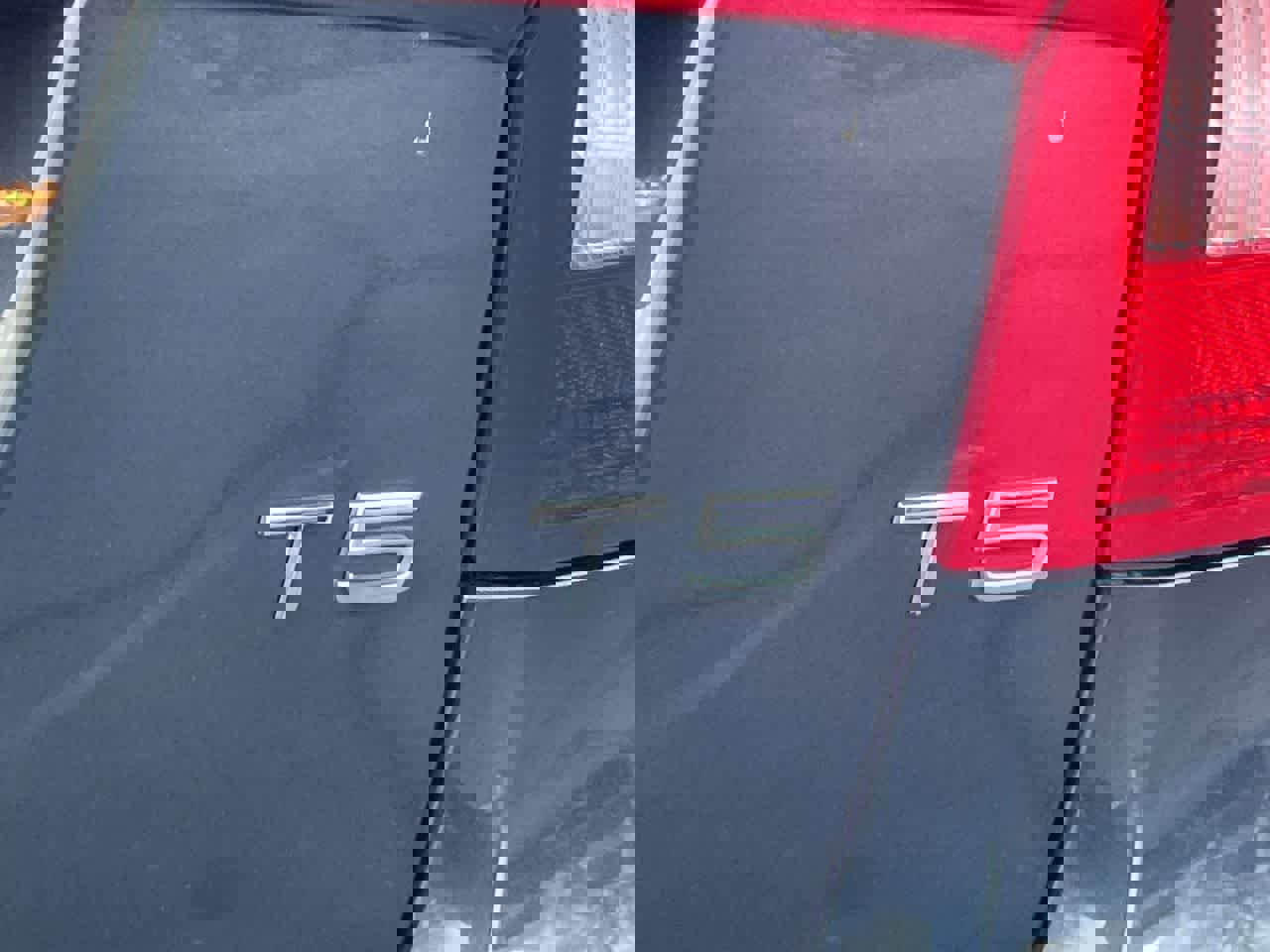 Used 2016 Volvo S60 T5 Premier image 37