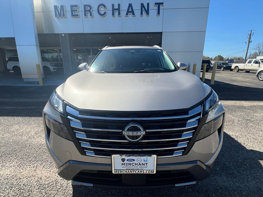 Used 2024 Nissan Rogue SL w/ SL Premium Package AWD/4WD image 3