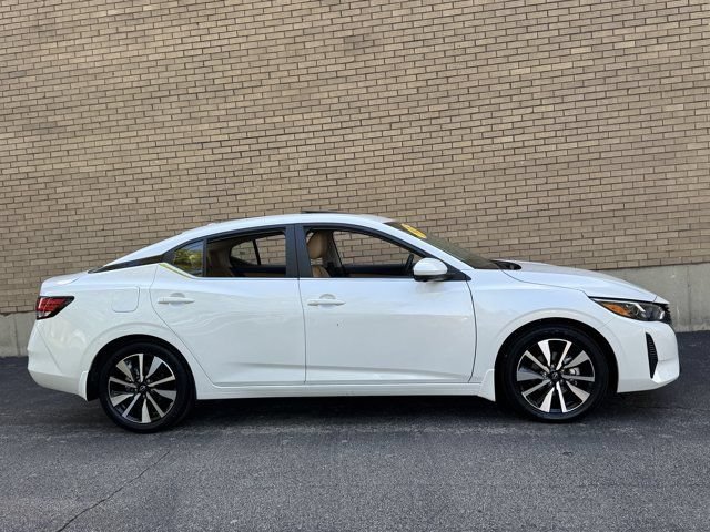 Used 2025 Nissan Sentra SV w/ SV Premium Package FWD image 6
