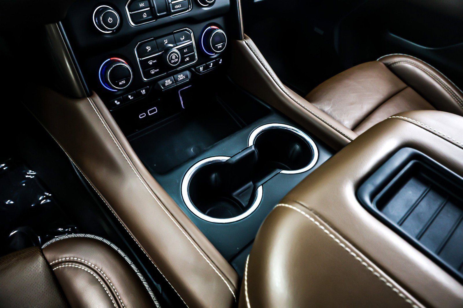 Used 2023 Chevrolet Tahoe High Country image 5