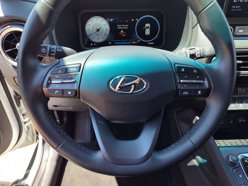 Used 2023 Hyundai Kona Limited FWD image 23