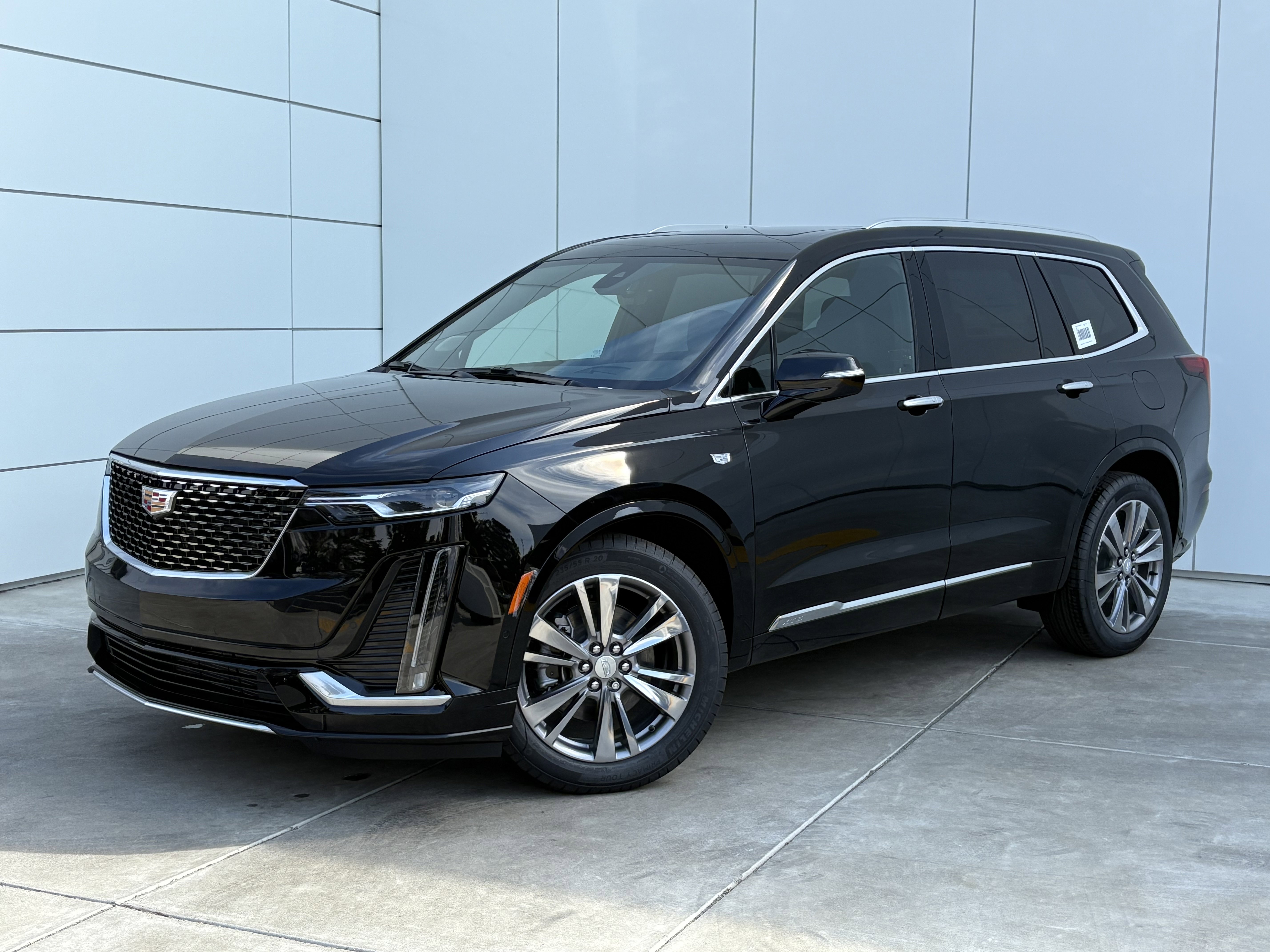 New 2025 Cadillac XT6 Premium Luxury w/ Technology Package image 2