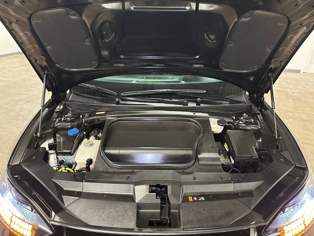 Used 2025 Hyundai Ioniq 6 SEL image 5
