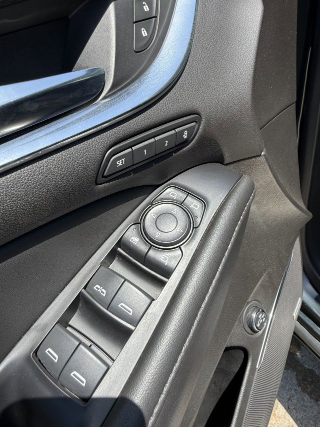 Used 2021 Buick Enclave Avenir w/ Avenir Technology Package image 10