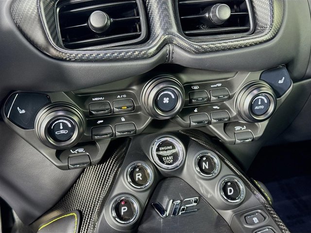 Used 2023 Aston Martin V12 Vantage image 17