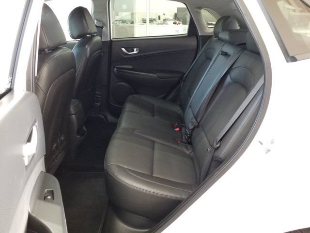 Used 2023 Hyundai Kona Limited w/ Cargo Package FWD image 13