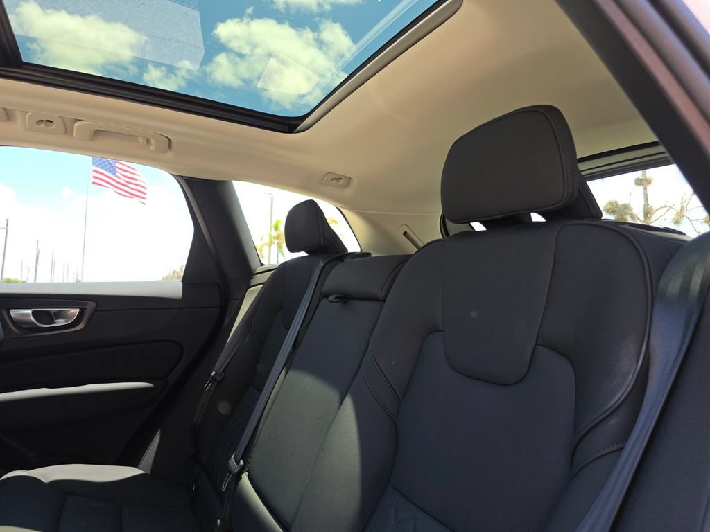 Used 2026 Volvo XC60 B5 Plus w/ Protection Package Premier AWD/4WD image 22
