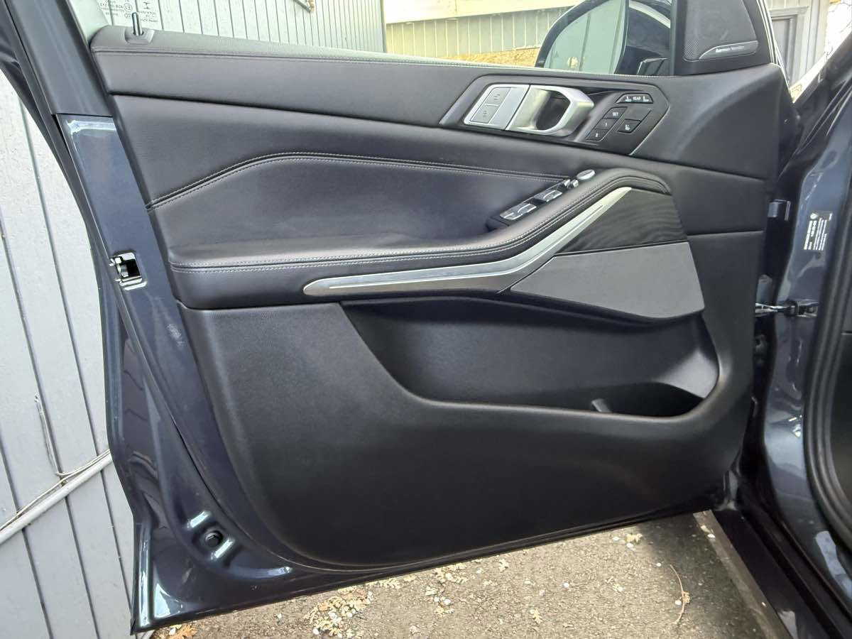 Used 2019 BMW X7 xDrive50i w/ Premium Package image 36