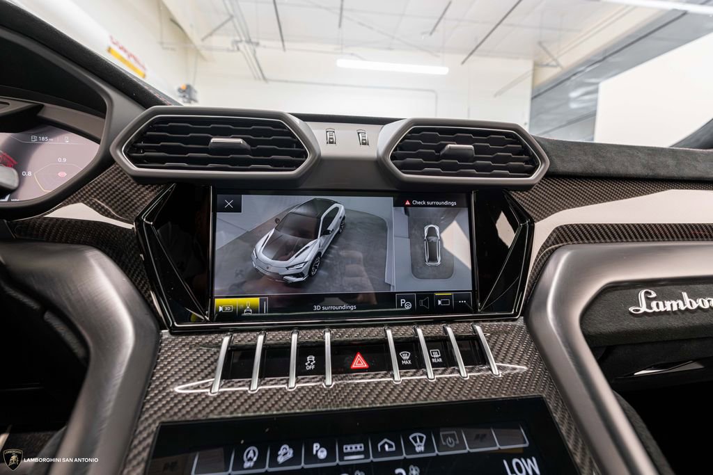 Used 2023 Lamborghini Urus Performante AWD/4WD image 51
