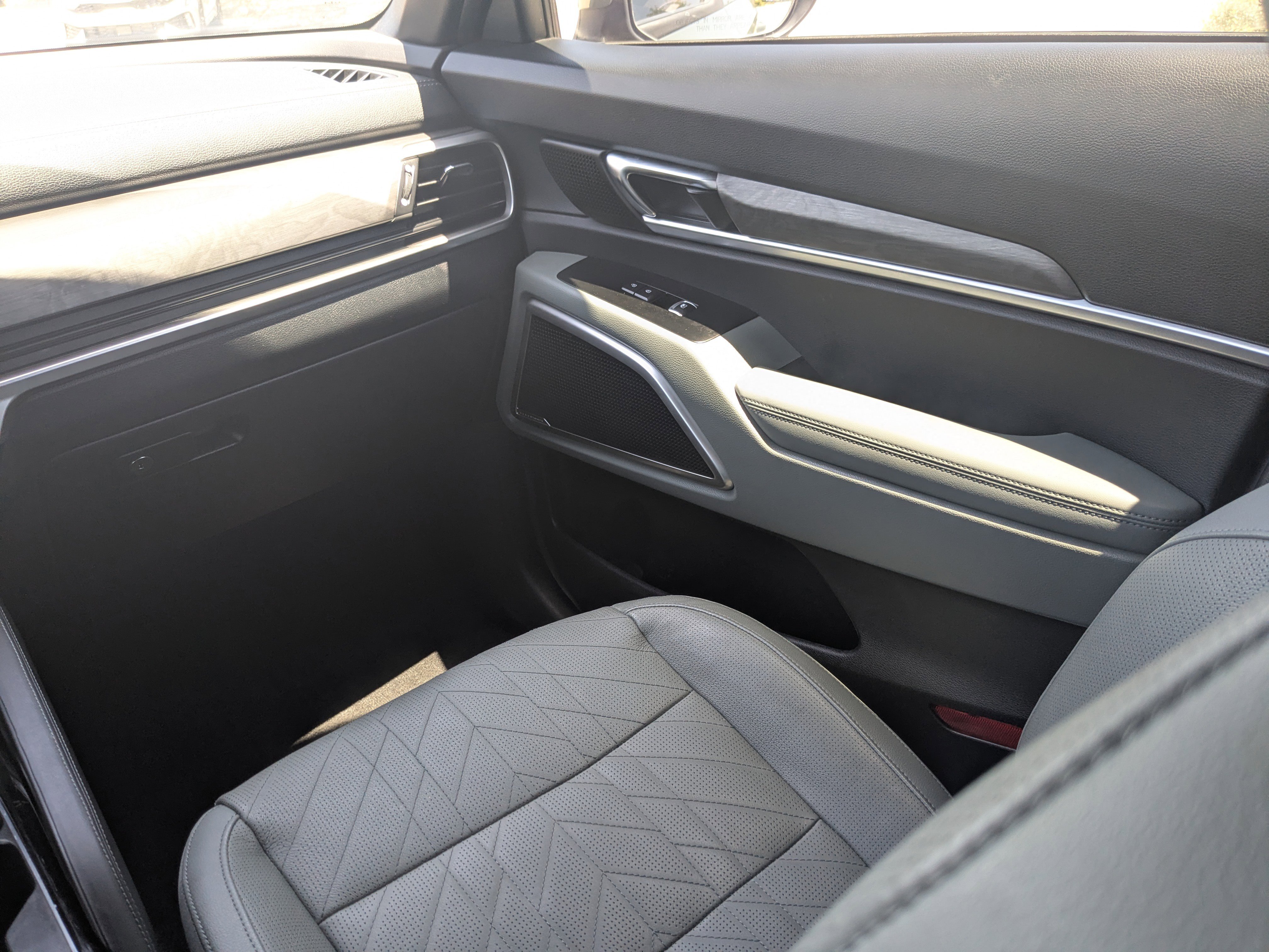 Used 2023 Kia Telluride EX X-Line AWD/4WD image 19