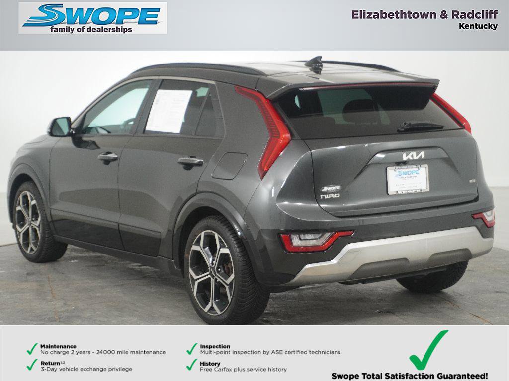 Used 2023 Kia Niro SX Touring image 5