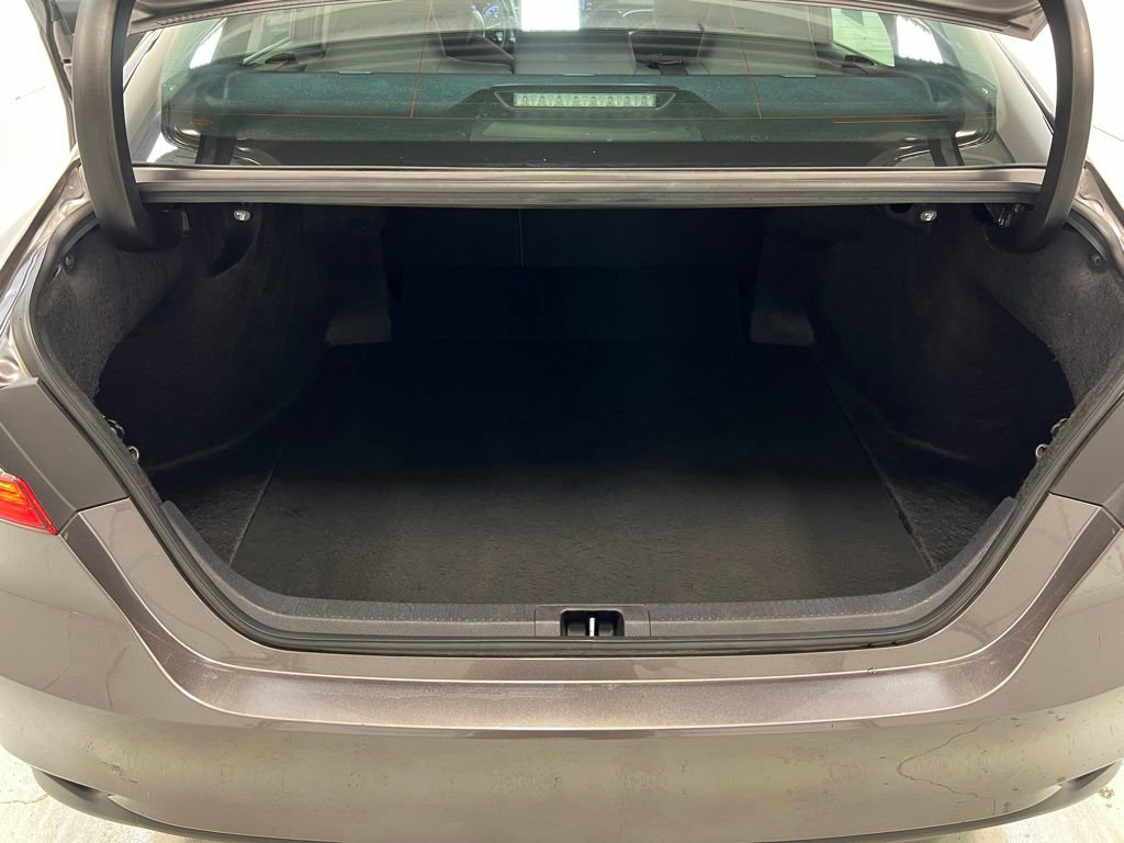 Used 2024 Toyota Camry LE FWD image 27