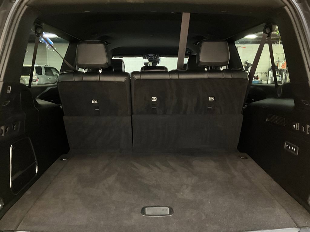 Used 2024 Jeep Wagoneer L Series III w/ Flexible Seating Group image 14