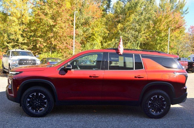 Used 2024 Chevrolet Traverse Z71 w/ Enhanced Driving Package image 5