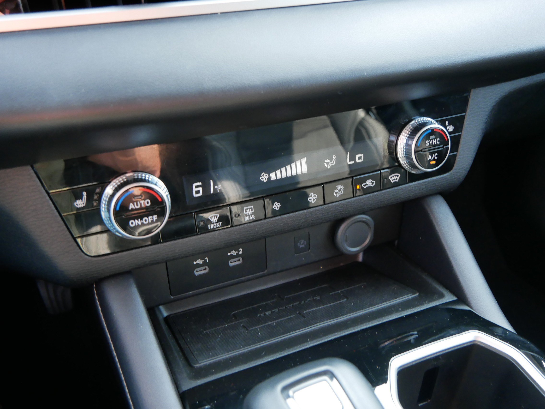 Used 2025 Mitsubishi Outlander SE AWD/4WD image 29