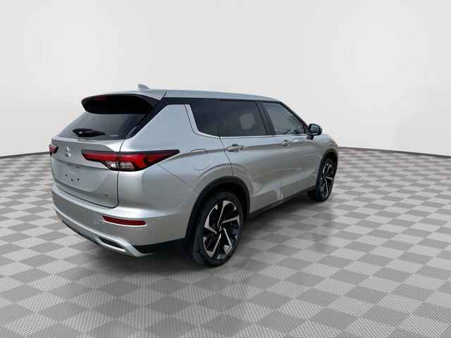 Used 2024 Mitsubishi Outlander SE Black Edition image 9