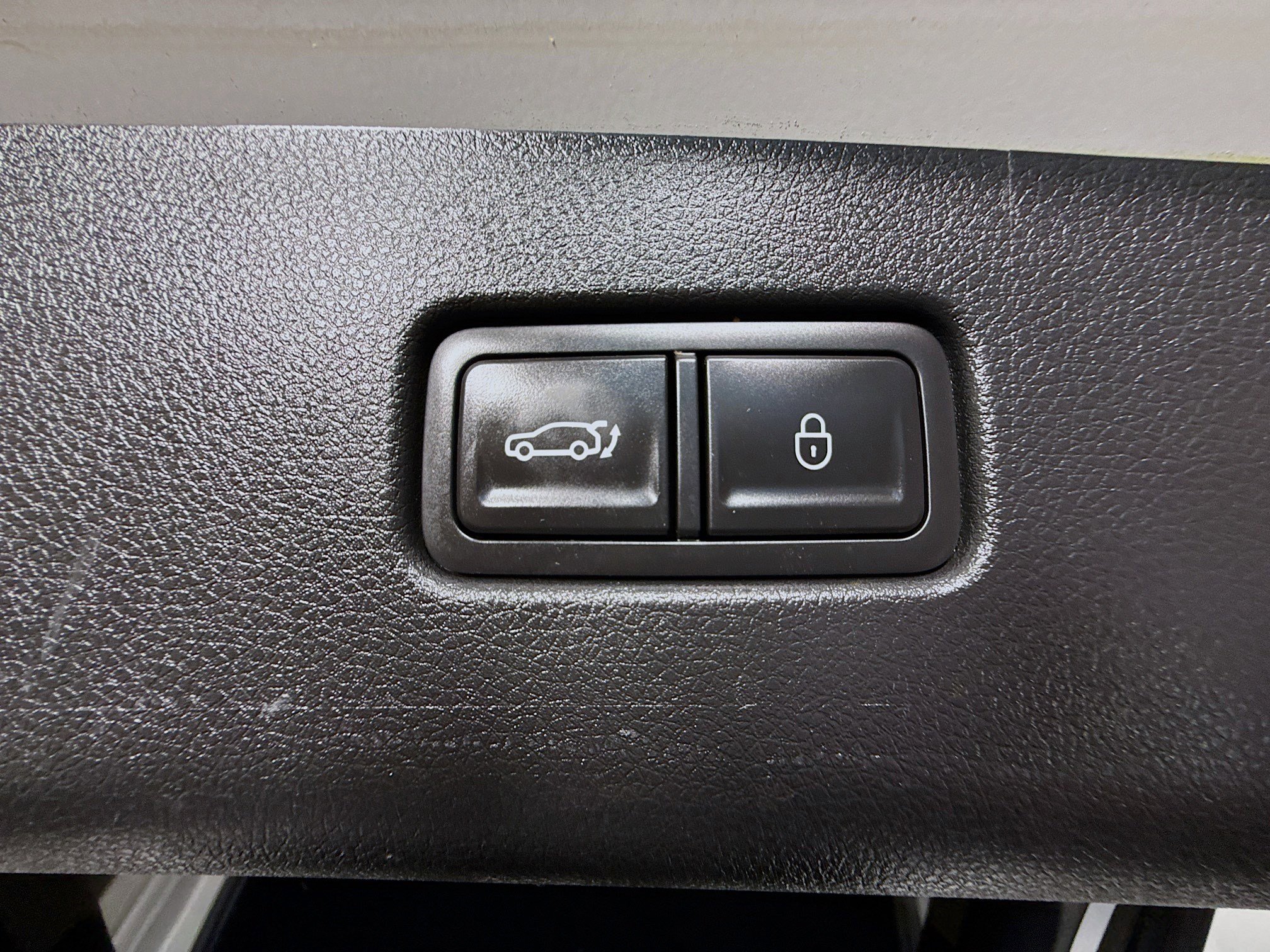 Used 2026 Genesis GV70 2.5T Advanced image 41