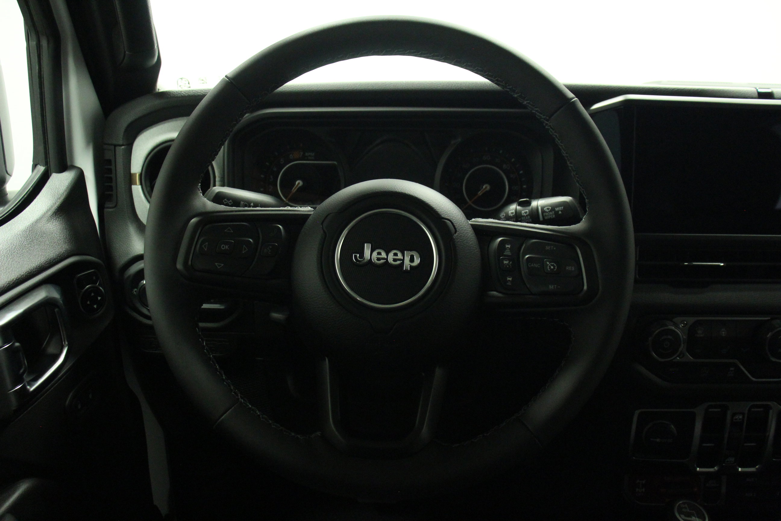 New 2025 Jeep Wrangler Willys AWD/4WD image 18