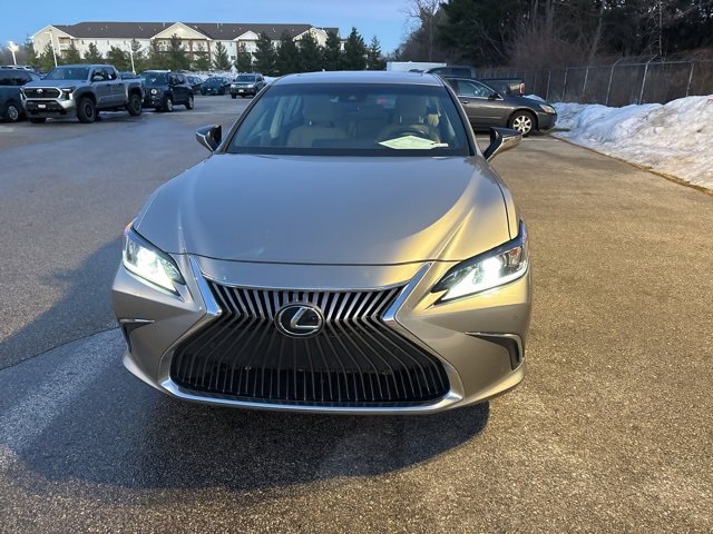 Used 2019 Lexus ES 350 image 3