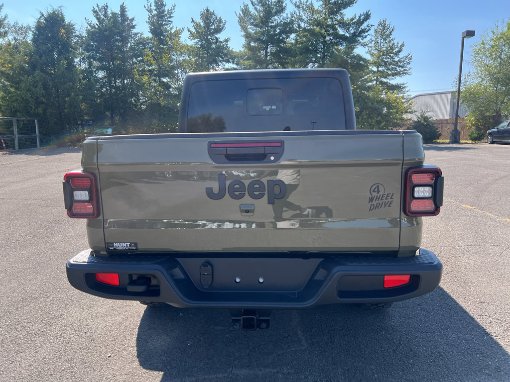 New 2025 Jeep Gladiator Willys image 10