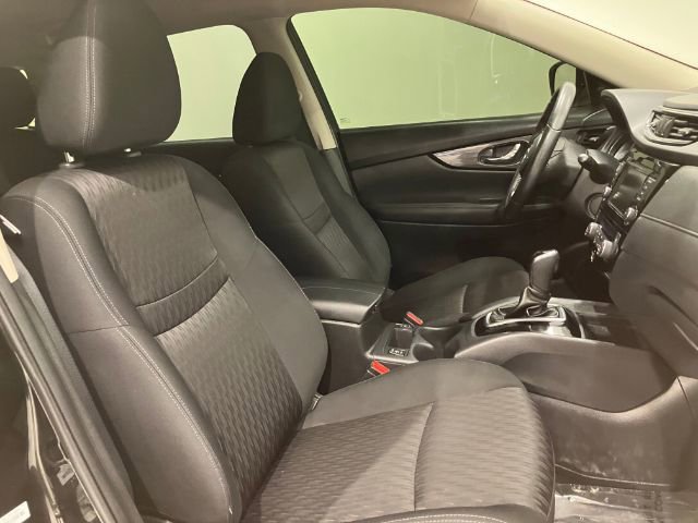 Used 2018 Nissan Rogue SV image 49