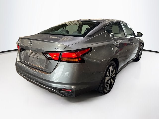 Used 2022 Nissan Altima 2.5 SV FWD image 5