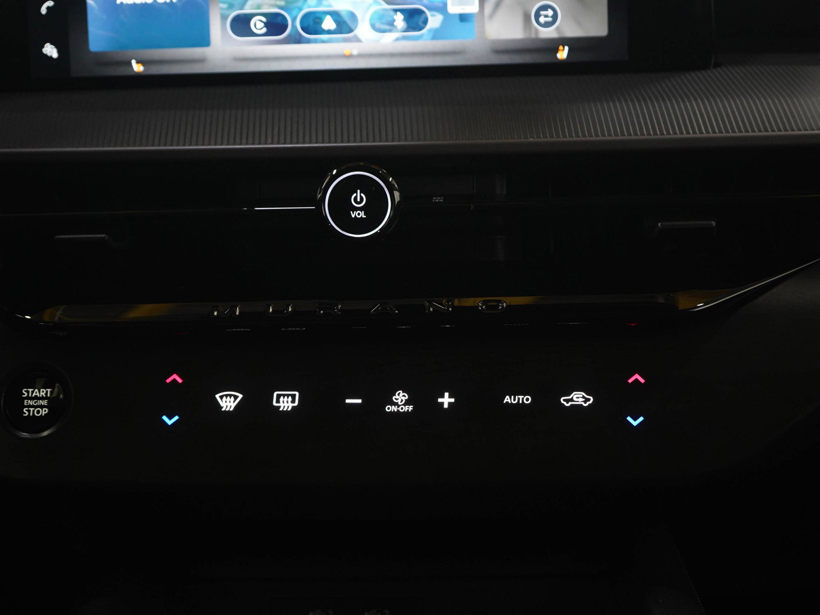 Used 2025 Nissan Murano SV image 15