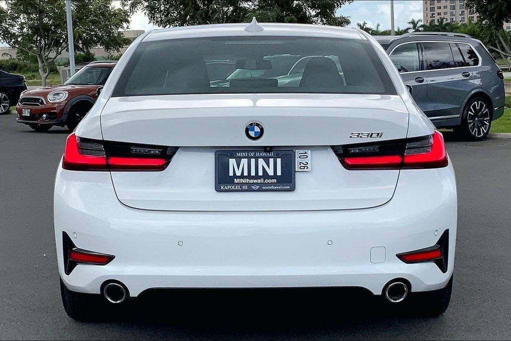 Used 2020 BMW 330i Sedan RWD image 4