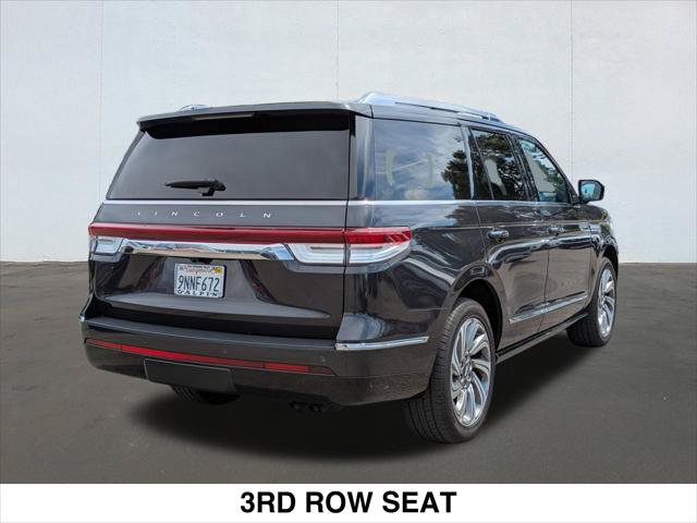 Used 2024 Lincoln Navigator Reserve AWD/4WD image 5