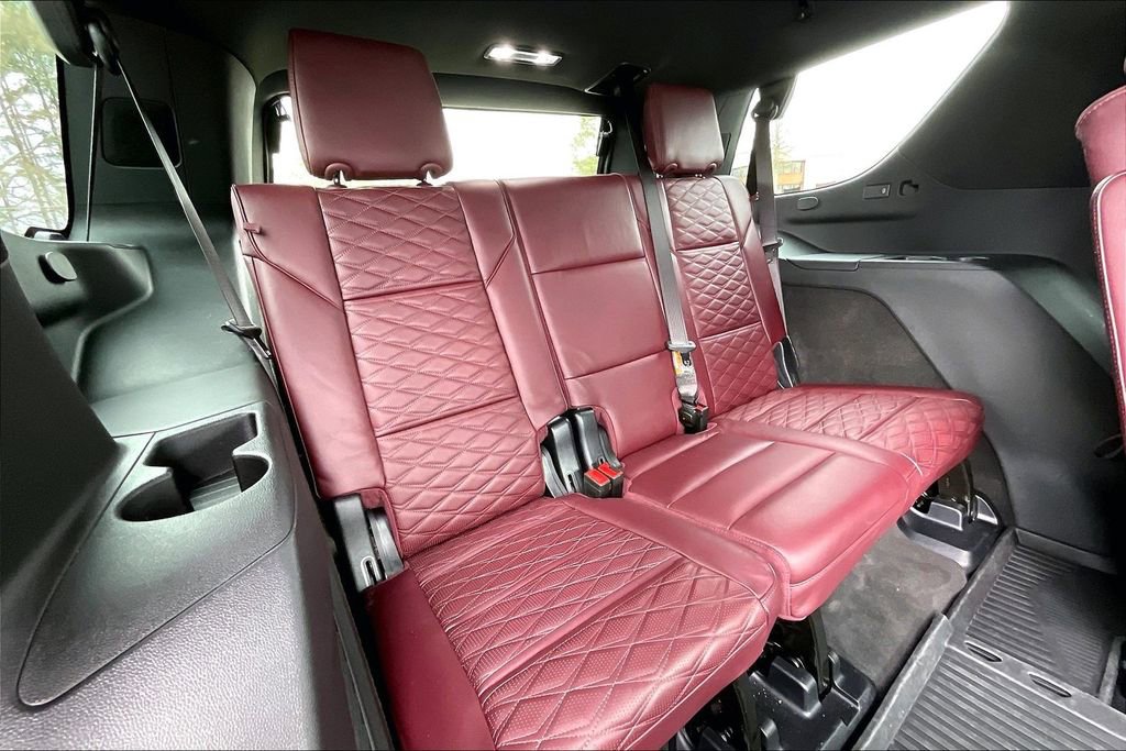 Used 2025 Cadillac Escalade Sport w/ Touring Package image 28