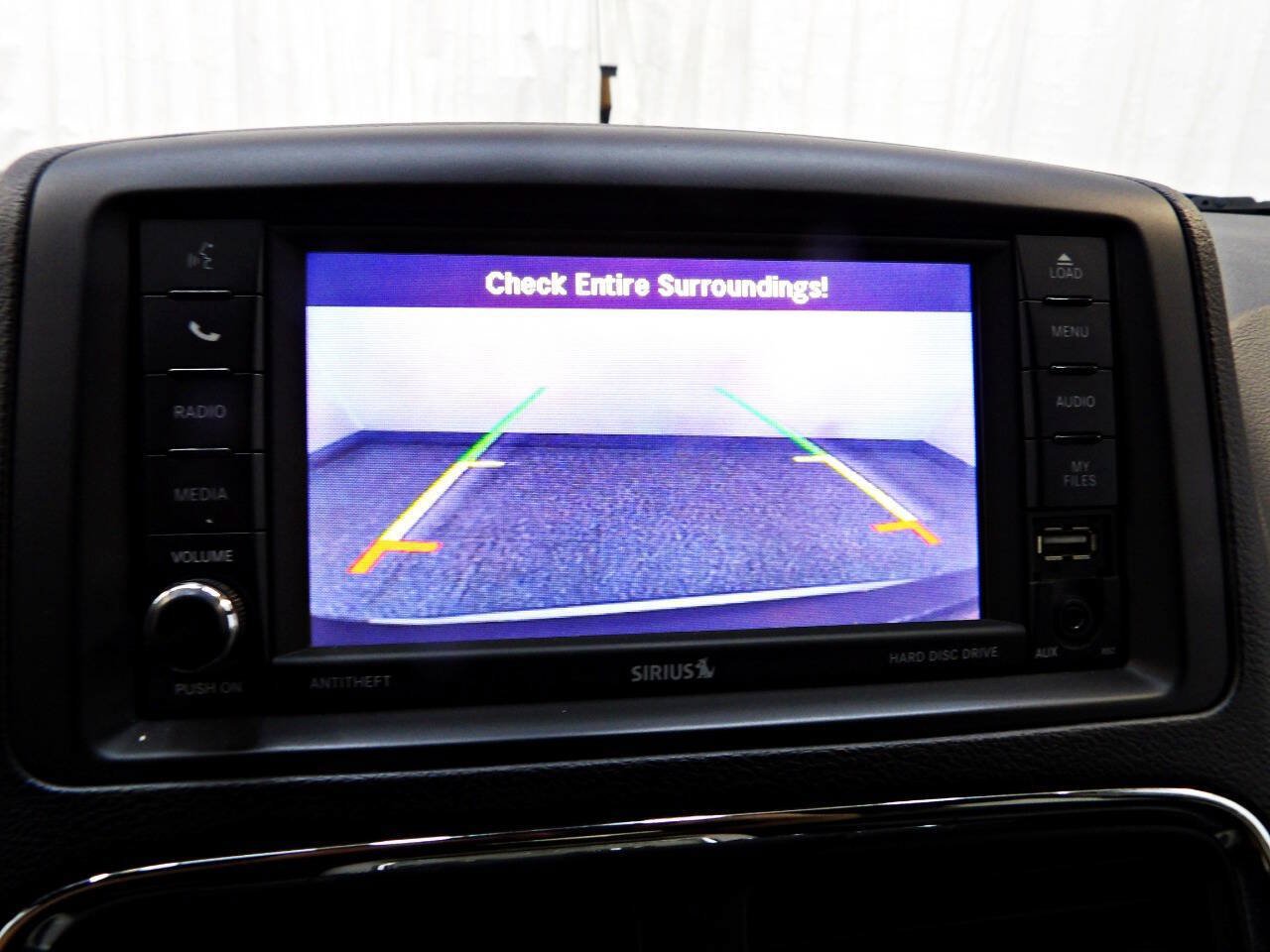 Used 2019 Dodge Grand Caravan SXT FWD image 16