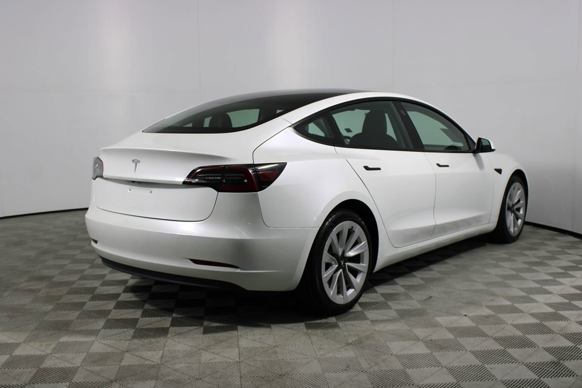 Used 2023 Tesla Model 3 Standard Range image 30